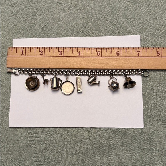 Vintage Women’s Silver-Toned Kitchen-Themed Charm Bracelet - Picture 11 of 13